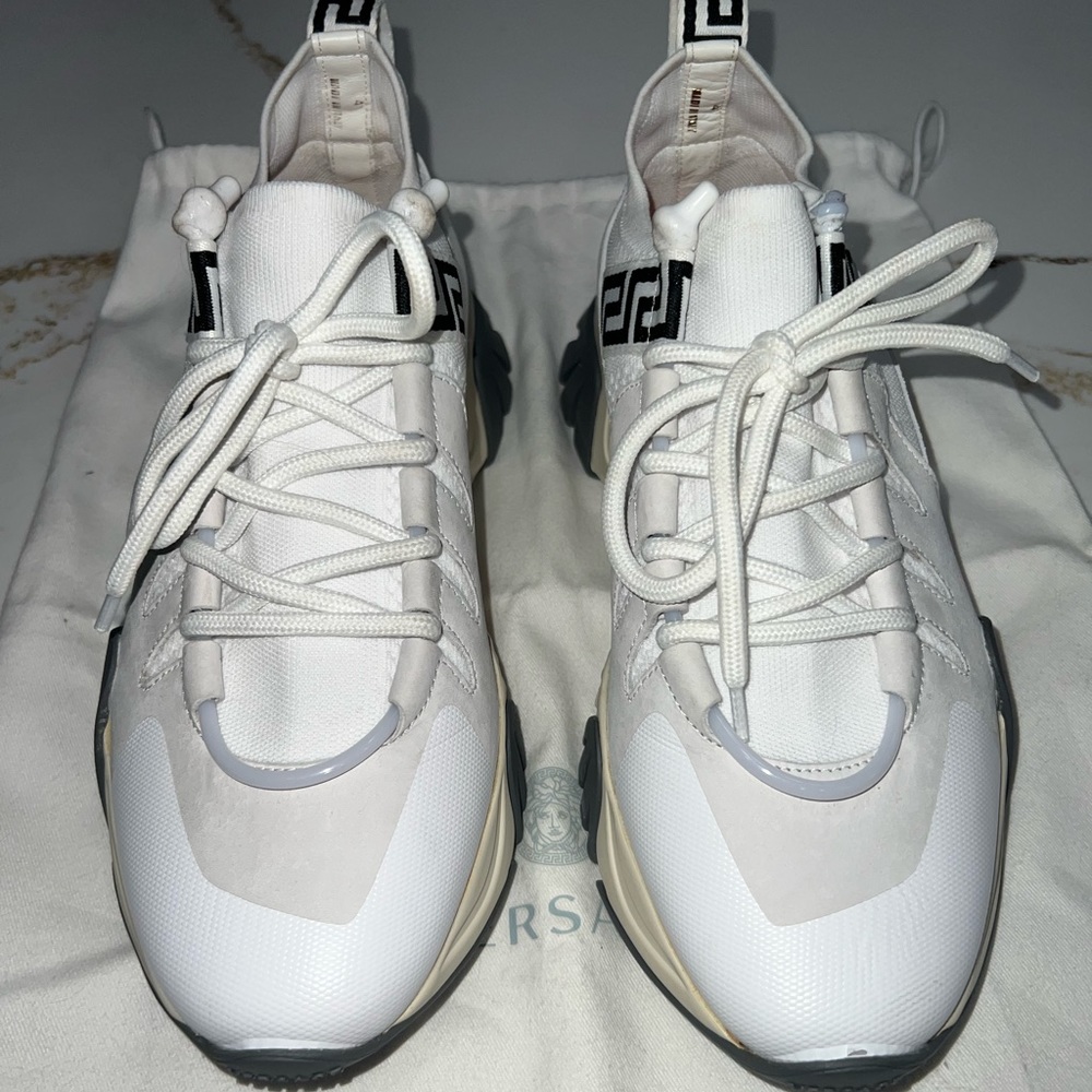 Versace Squalo Printed Sneakers - Picture 6 of 9